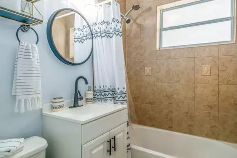 Bath - 2917 Stetson St, Melbourne, FL 32901 photo 2 of 2