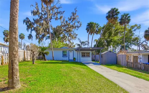 2350 Valley Dr, Apopka, FL 32703