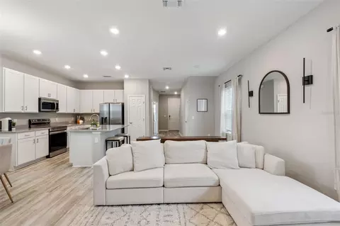 Entry Way - 469 Silverbell Trl, Saint Cloud, FL 34771 photo 6 of 10