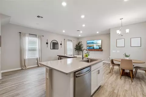 Kitchen - 469 Silverbell Trl, Saint Cloud, FL 34771 photo 2 of 4