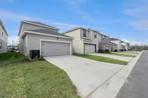 Exterior - 469 Silverbell Trl, Saint Cloud, FL 34771 photo 4 of 5