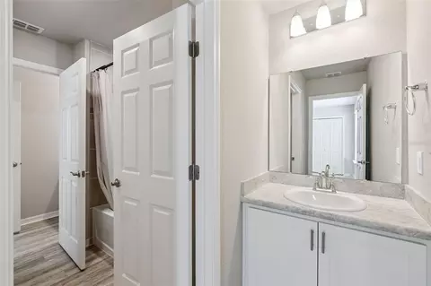 Entry Way - 469 Silverbell Trl, Saint Cloud, FL 34771 photo 9 of 10