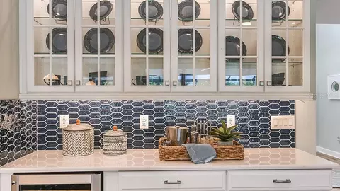 Kitchen - 969 Ladyfish Trl, Saint Cloud, FL 34771 photo 2 of 2