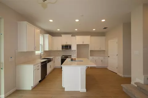 Kitchen - 2663 Bittern Bnd, Saint Cloud, FL 34773 photo 1 of 3
