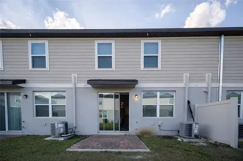 Exterior - 2043 Harebell Ln, Ocoee, FL 34761 photo 2 of 3