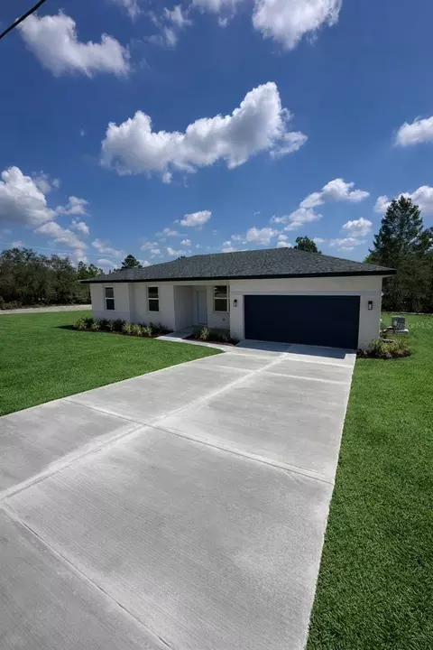 6327 N Hobson Ter, Dunnellon, FL 34433