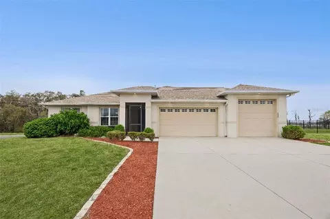 735 Black Eagle Dr, Groveland, FL 34736