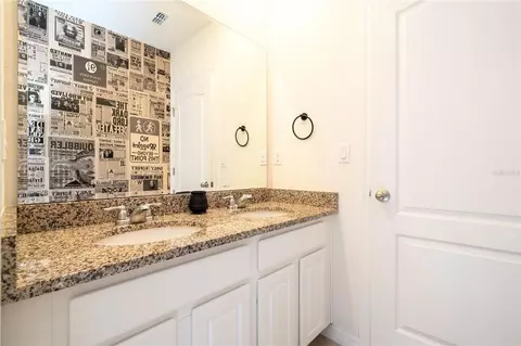 Bath - 7560 Oakmoss Loop, Davenport, FL 33837 photo 5 of 7