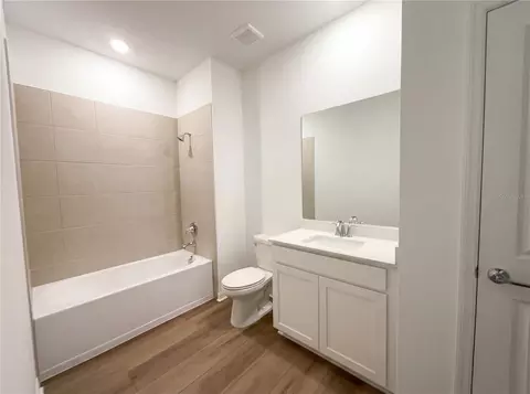 Bath - 8355 SW 197th Ct, Dunnellon, FL 34432 photo 1 of 2