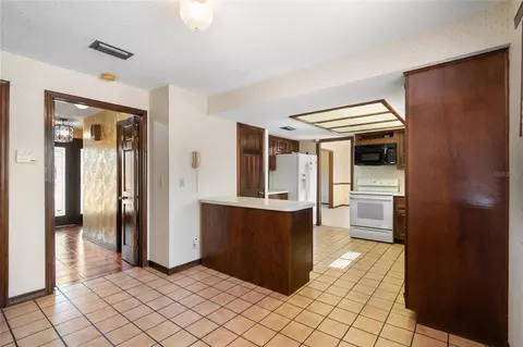 Kitchen - 330 Sanchez Ave, Ormond Beach, FL 32174 photo 2 of 3