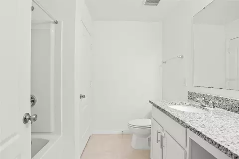Bath - 3201 Sweet Acres Pl, Saint Cloud, FL 34772 photo 4 of 4