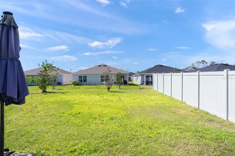 Exterior - 3201 Sweet Acres Pl, Saint Cloud, FL 34772 photo 5 of 8