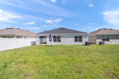 Exterior - 3201 Sweet Acres Pl, Saint Cloud, FL 34772 photo 7 of 8