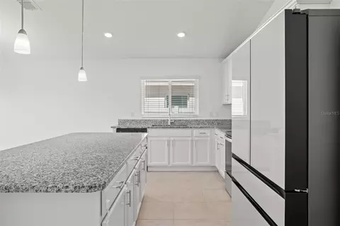 Kitchen - 3201 Sweet Acres Pl, Saint Cloud, FL 34772 photo 5 of 6