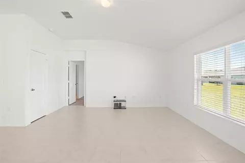 Living - 3201 Sweet Acres Pl, Saint Cloud, FL 34772 photo 2 of 6