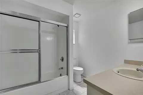 Bath - 295 E Keller Ct, Hernando, FL 34442 photo 2 of 2