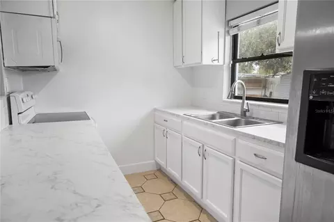 Kitchen - 1614 Maureen Ave, Ocoee, FL 34761 photo 1 of 4