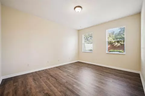 Living - 952 Davenwood Ct, Ocoee, FL 34761 photo 9 of 9