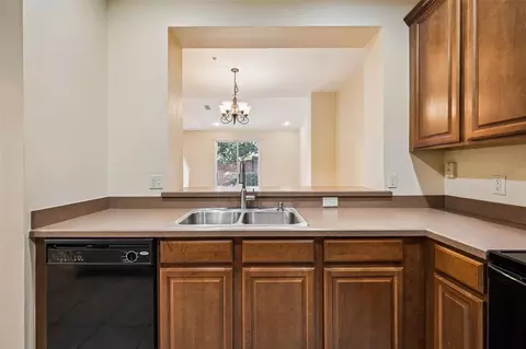 Kitchen - 952 Davenwood Ct, Ocoee, FL 34761 photo 3 of 3