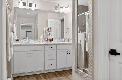 Bath - 226 Polermo Ave, Saint Cloud, FL 34771 photo 2 of 4