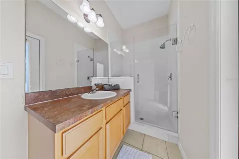 Bath - 345 Summer Place Loop, Clermont, FL 34714 photo 4 of 8