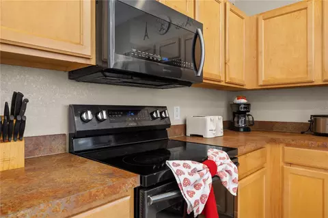 Kitchen - 345 Summer Place Loop, Clermont, FL 34714 photo 3 of 6