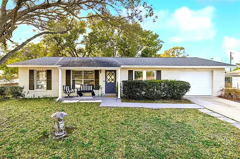 1366 Pacific Ct, Deltona, FL 32725