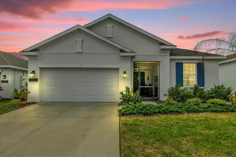 33655 Sky Blossom Cir, Leesburg, FL 34788