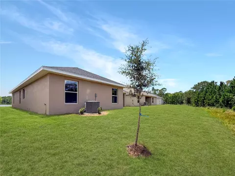 Exterior - 7618 Bent Tree Loop, Harmony, FL 34773 photo 3 of 5