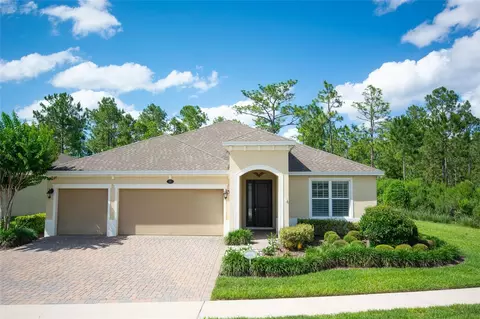 215 Avenham Dr, Deland, FL 32724