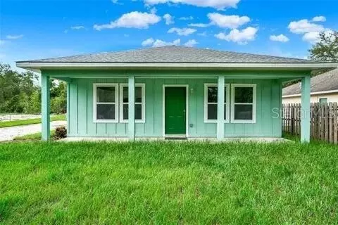 40091 Oakridge Dr, Lady Lake, FL 32159