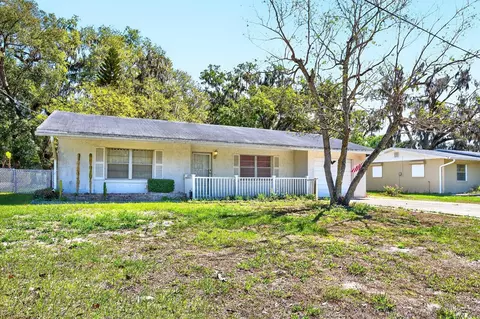 2445 S Bay Ave, Sanford, FL 32771