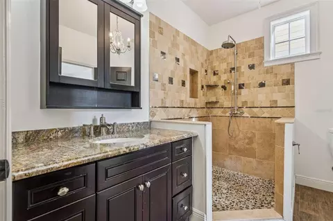 Bath - 159 Longview Ave, Celebration, FL 34747 photo 2 of 4