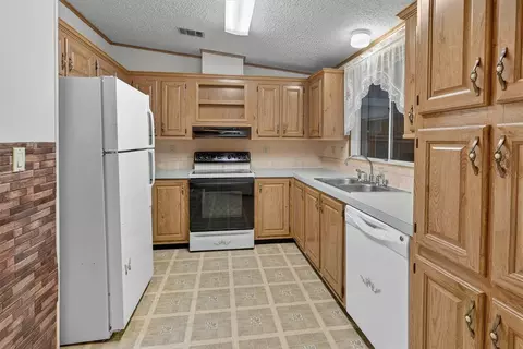 2509 Independence Ln, Saint Cloud, FL 34772 photo 9