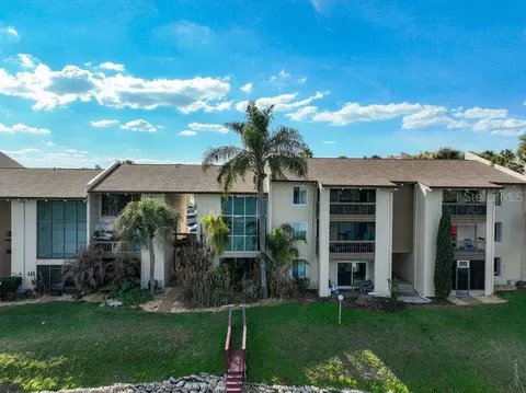 626 Orange Dr #242, Altamonte Springs, FL 32701