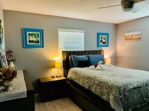 Bedroom - 874 Acadia Rd, Venice, FL 34293 photo 8 of 12
