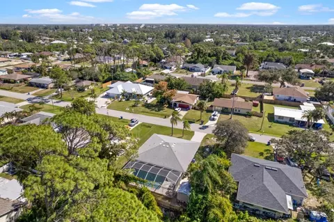 View/Area - 874 Acadia Rd, Venice, FL 34293 photo 3 of 4