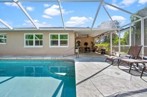 Exterior - 874 Acadia Rd, Venice, FL 34293 photo 10 of 25