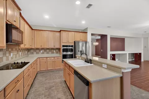 Kitchen - 3106 Anquilla Ave, Clermont, FL 34711 photo 3 of 4
