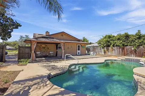 Exterior - 3131 Juniper Dr, Edgewater, FL 32141 photo 2 of 6