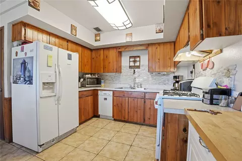 Kitchen - 3131 Juniper Dr, Edgewater, FL 32141 photo 1 of 2