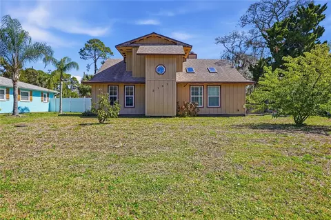 Exterior - 3131 Juniper Dr, Edgewater, FL 32141 photo 3 of 6