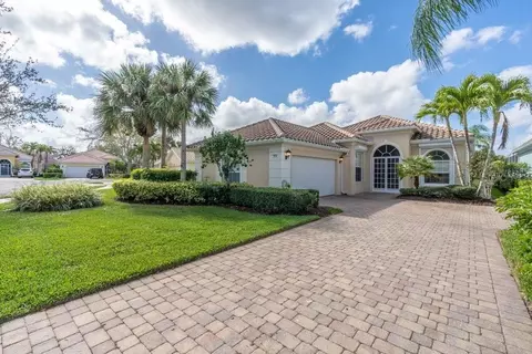 7824 Orvieto Ct, Naples, FL 34114