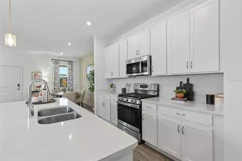 Kitchen - 1820 Shadow Box Bnd, Saint Cloud, FL 34771 photo 3 of 6