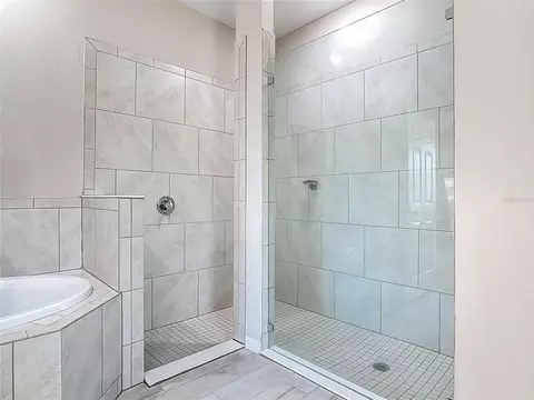 Bath - 39641 Royal Trails Rd, Eustis, FL 32736 photo 5 of 7