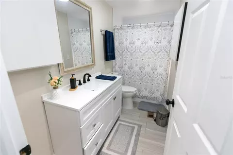 Bath - 807 Tennessee Ave, Saint Cloud, FL 34769 photo 5 of 7
