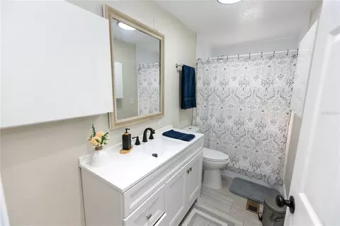 Bath - 807 Tennessee Ave, Saint Cloud, FL 34769 photo 1 of 7