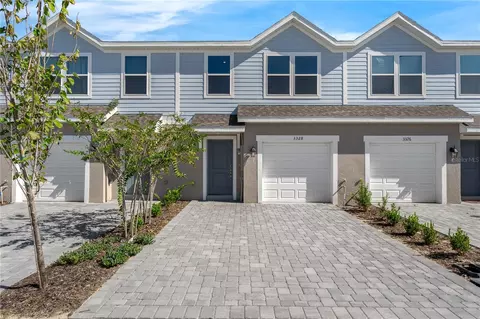 3012 Jessamine Dr, Tavares, FL 32778