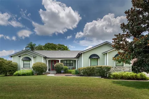 834 Millshore Dr, Chuluota, FL 32766