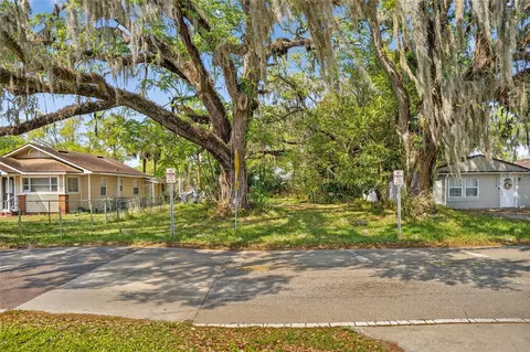 1116 W 8th St, Sanford, FL 32771
